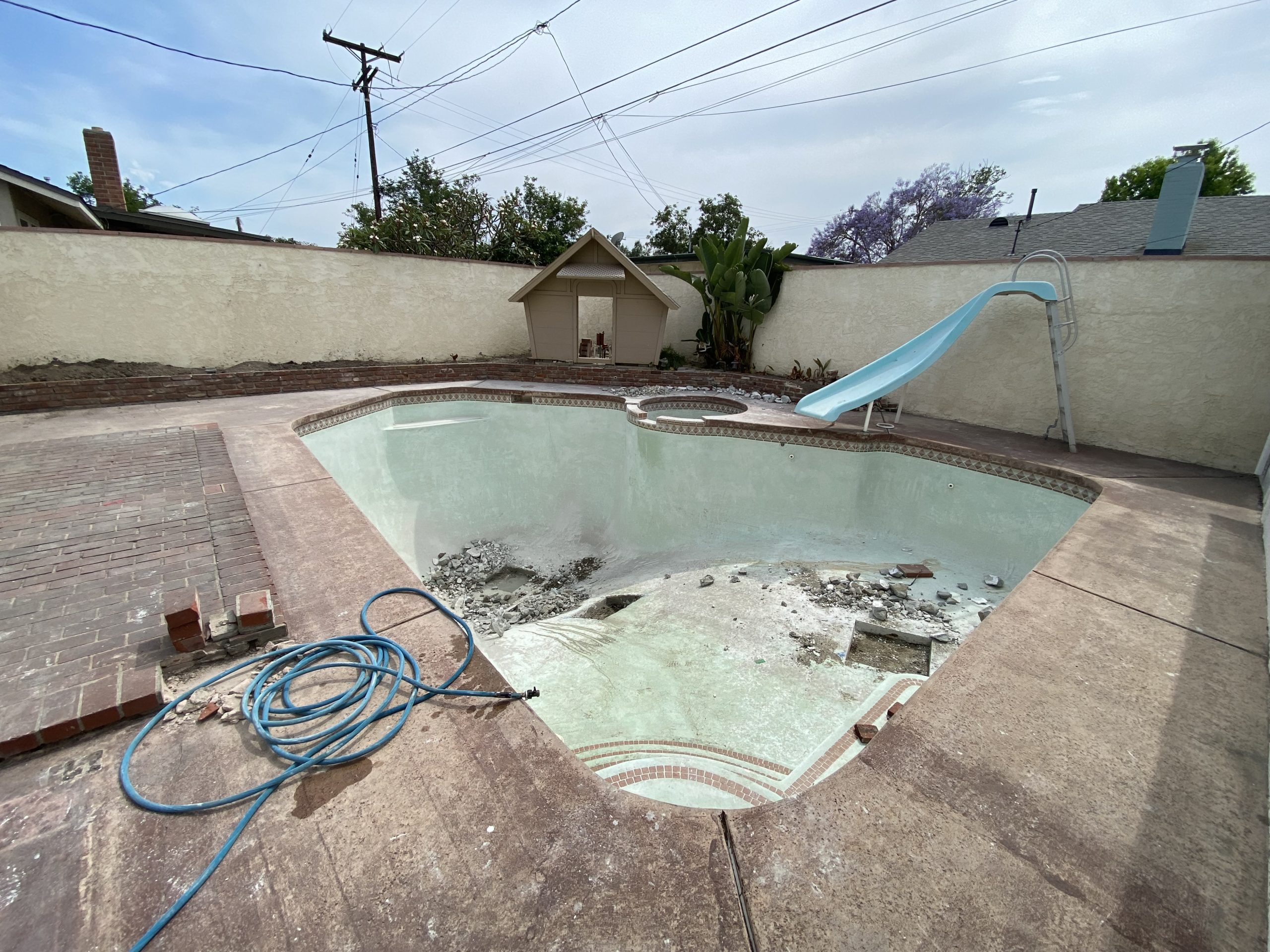 drainage holes in Los Angeles