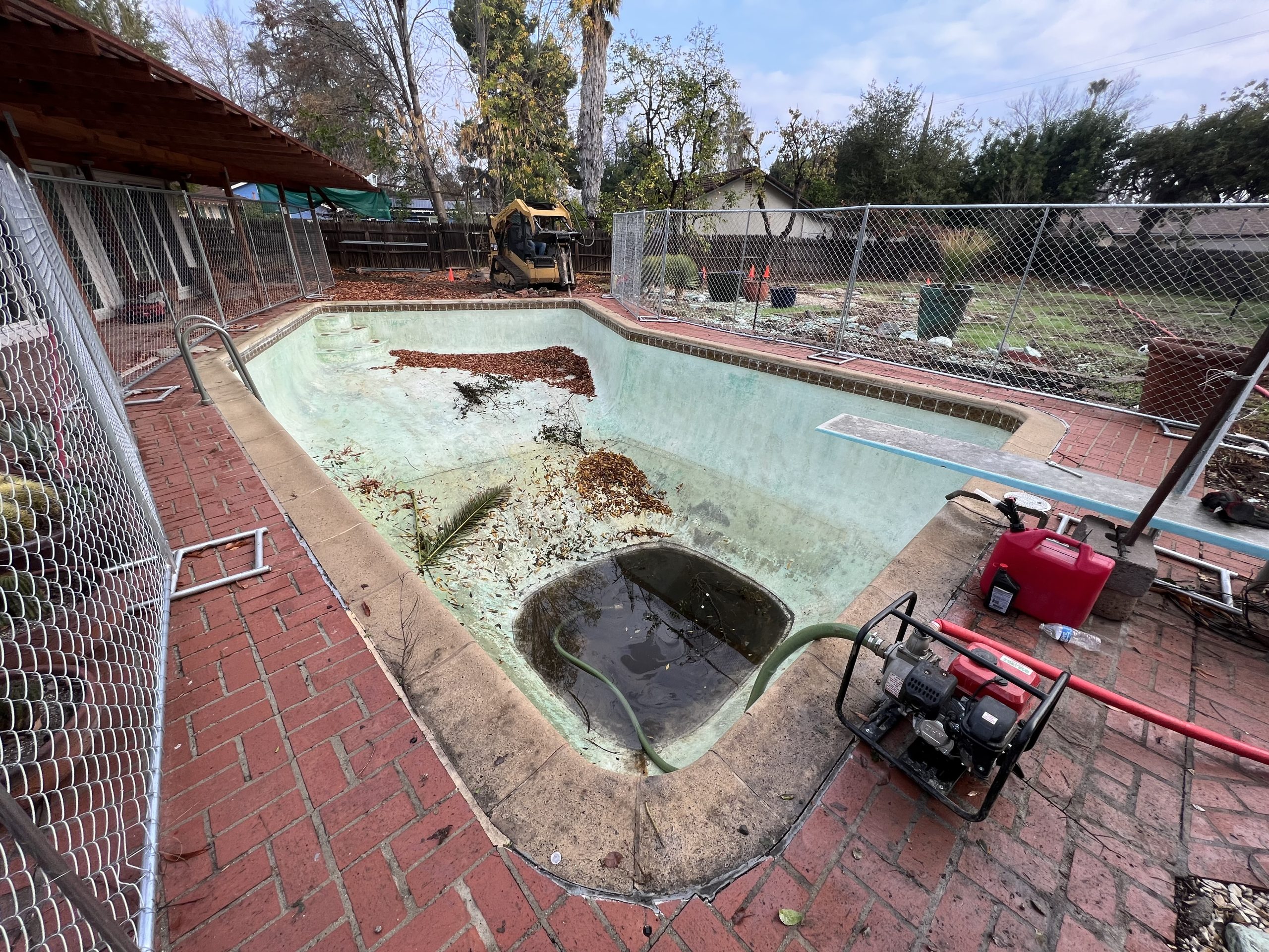 pool repair in Los Angeles